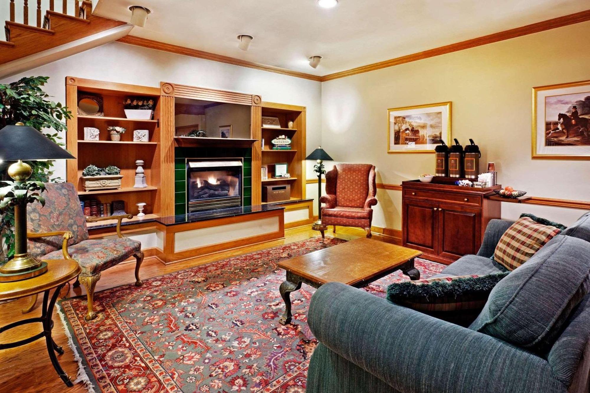 Country & By Radisson, York, Pa Hotel 2*