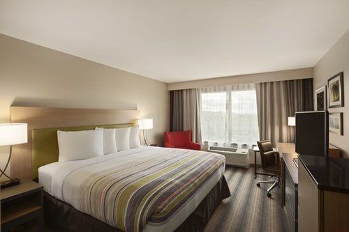 Hotel Country & By Radisson, York, Pa 2*
